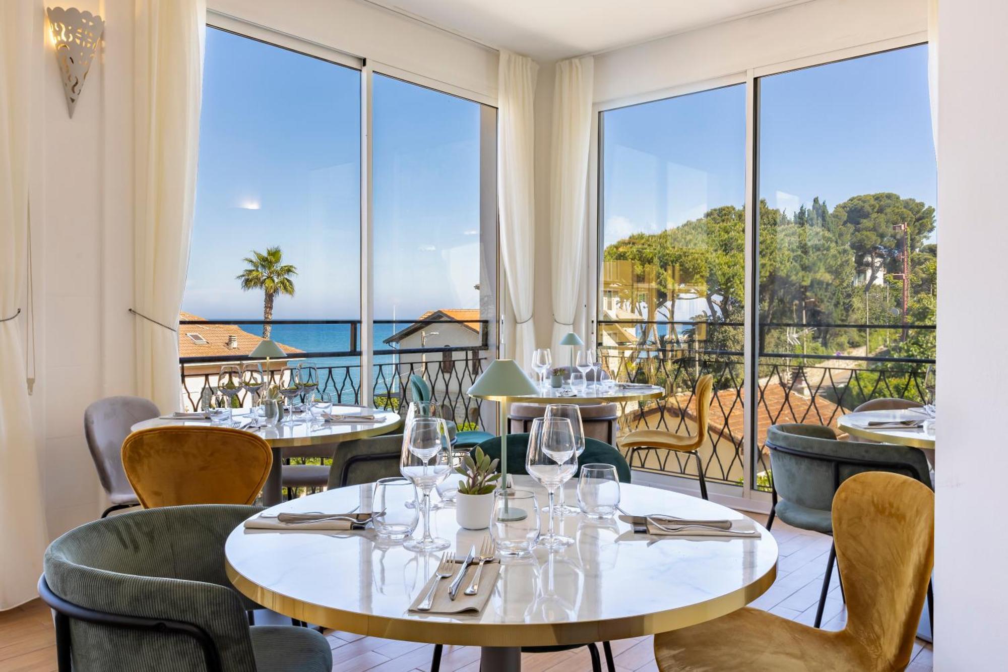 Hotel Moresco Diano Marina Ngoại thất bức ảnh